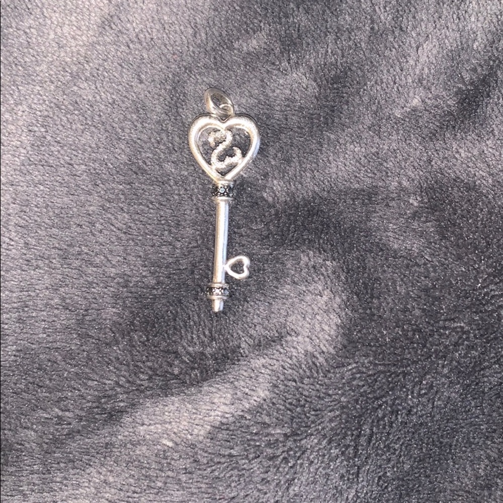 Kay jewelers open heart pendant